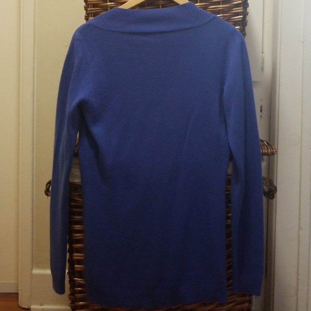 V-Neck Sweater - Picture 4 of 4